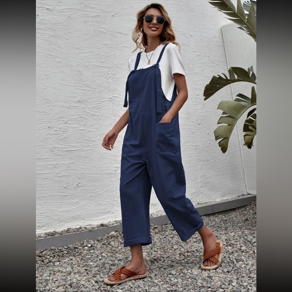 SHEIN VCAY Navy Solid Dual Pocket Suspender Jumpsuit Size